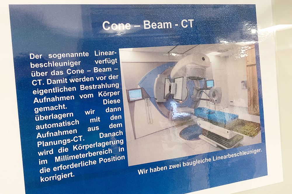 Der dritte und letzte Teil der Akuttherapie bei Brustkrebs: Die Bestrahlung! Oder auch: Und täglich grüßt die Strahlenabteilung! Mein Brustkrebs-Tagebuch. Elisabeth Steger von shesmile.