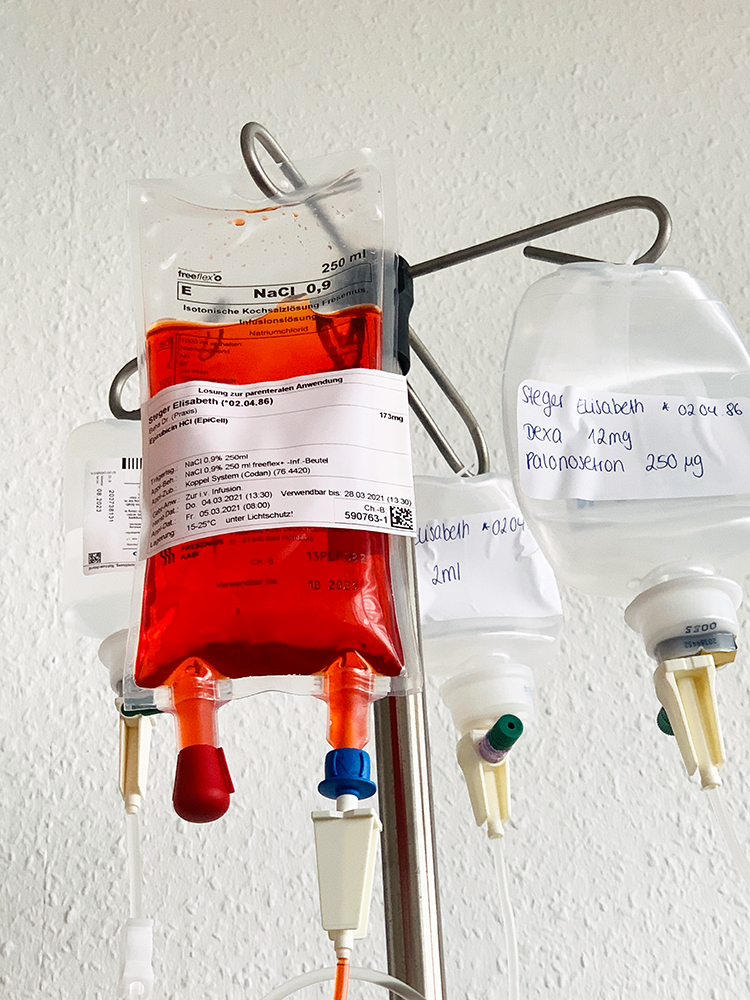 Von Übelkeit, Blutarmut und einem schrumpfenden Tumor! Die Chemo wirkt! Mit allen Höhen und Tiefen! Brustkrebs-Tagebuch von Elisabeth Steger, shesmile.