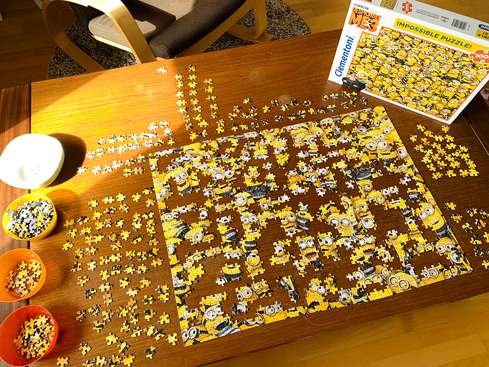 Wer mit viel Ausdauer und Geduld ein "unschaffbares" Puzzle schaffen kann, der kann auch eine Chemo schaffen. Mit diesem Gedanken hab ich mir bei Amazon 3 Puzzle bestellt