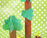 Bäume, Blumen und Pilze basteln aus Klorollen und Eierschachteln. Nach einer Idee von Frau Scheiners Kinder-Bastelbuch "Schnipp. Schnapp. Wir Basteln." Gebastelt von shesmile.