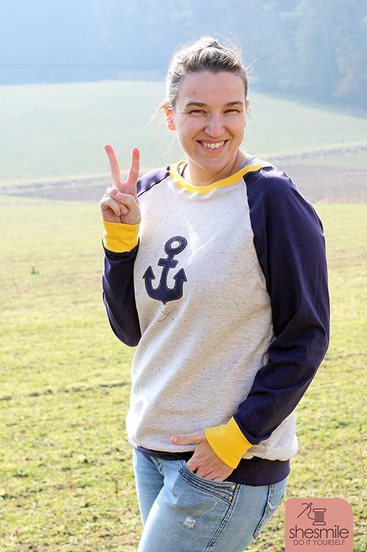 Ein Raglan-Pullover Bethioua mit Letterello-Anker und Makerist-Traumstöffchen (Genäht von shesmile)