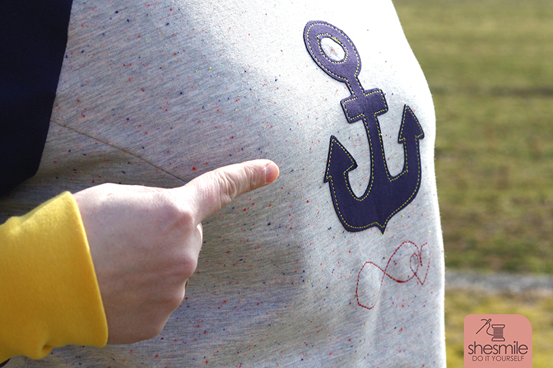 Ein Raglan-Pullover Bethioua mit Letterello-Anker und Makerist-Traumstöffchen (Genäht von shesmile)