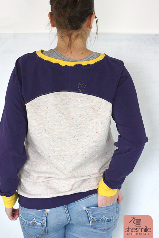 Ein Raglan-Pullover Bethioua mit Letterello-Anker und Makerist-Traumstöffchen (Genäht von shesmile)