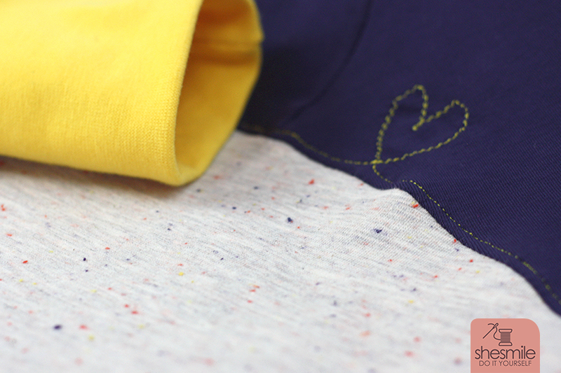 Ein Raglan-Pullover Bethioua mit Letterello-Anker und Makerist-Traumstöffchen (Genäht von shesmile)