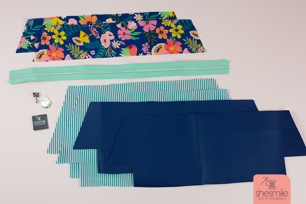 Unser Beitrag zur Vergessene Schätze Challenge im April zum Thema Floral. Ein Stiftemäppchen Lotta von shesmile als Mama-Tochter-Nähprojekt in den Ferien.