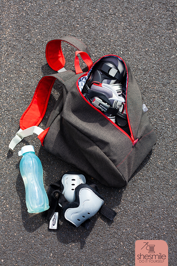 Eine Nähanleitung mit Schnittmuster in 3 Größen von shesmile! Einen SusiSkates Rucksack für die Inline-Skates meiner Tochter nähen.