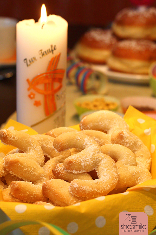 Vanillekipferl in Form von Dreiern zum 3. Kinder Geburtstag (Eine Backidee mit Lieblingsrezept von shesmile)