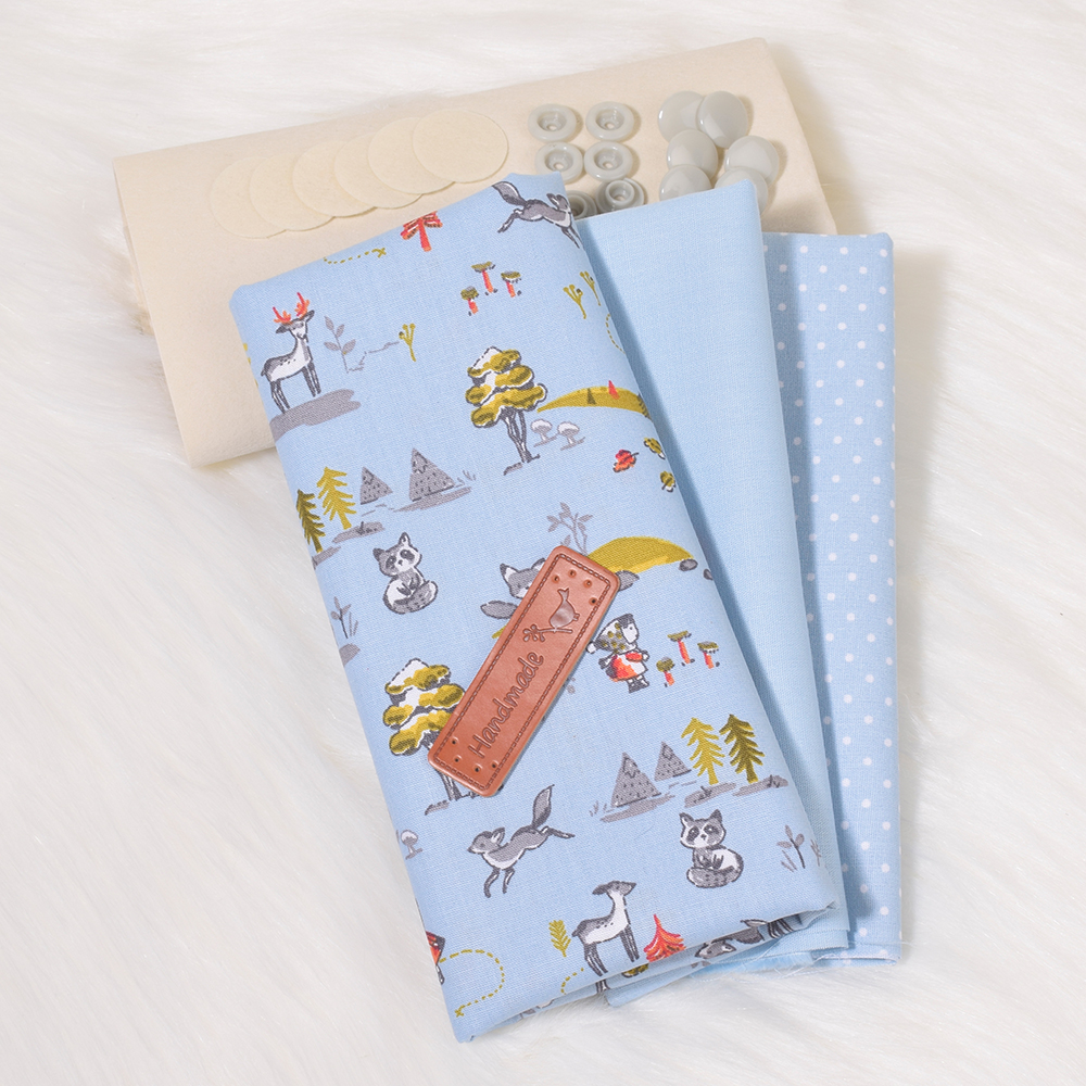 Beim shesmile-Bestseller-Weekend im Dezember gibt es den Kartenhalter KiddiCard von shesmile für nur 2 EUR. Passende Materialpakete gibt es von Stoffdsign!