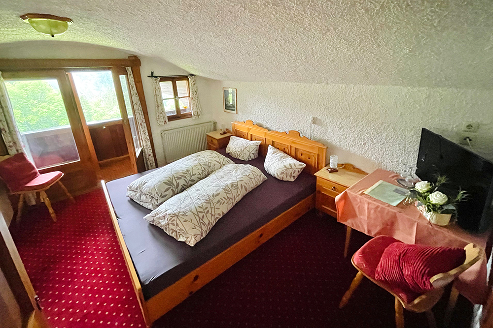 Bergurlaub mit Panoramapool! Familienauszeit in Berchtesgaden. Ferienwohnung Pension Angerer Kederlehen. Erlebnisbericht für das Reisetagebuch von shesmile.