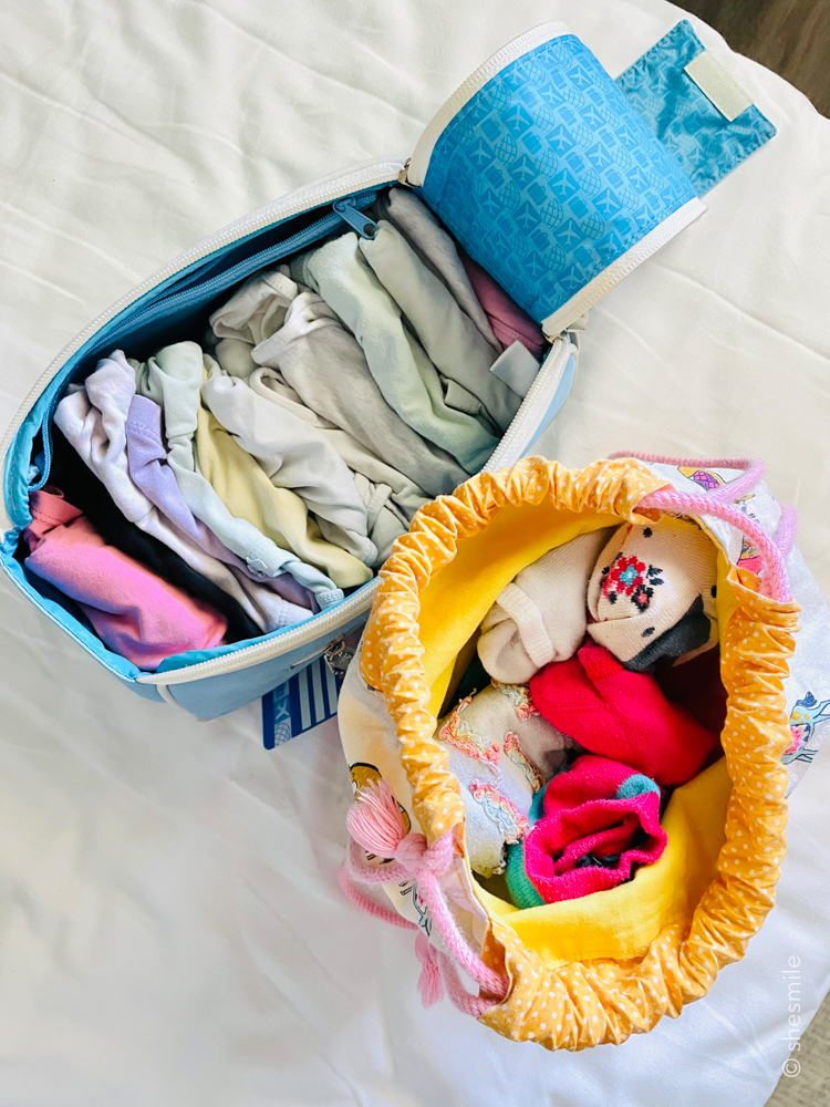 Ohne Stress, einen Tag früher am Flughafen. Koffer packen und Anfahrt zum Flughafen Frankfurt mit Übernachtung im Hotel Meininger. Ein Erlebnisbericht im Reisetagebuch von shesmile.