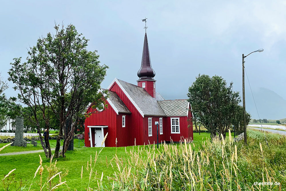 2022 0830 151229 norwegen shesmile