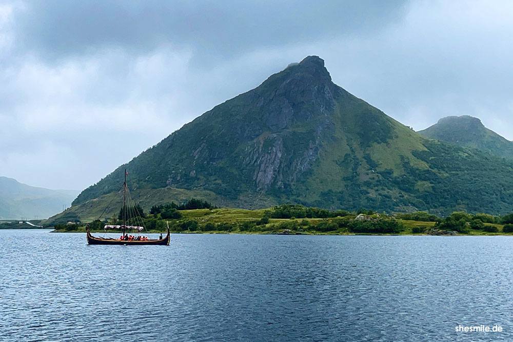 2022 0828 130321 norwegen shesmile