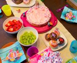Meine Tochter wird 4 Jahre! Wir feiern eine PawPatrol Party mit passenden Einladungskarten, Kuchen, Deko, Masken und Mitgebsel-Tüten! Ein Erlebnis von shesmile.