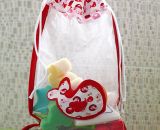 Freebook! Badespielzeug-Tasche aus Tüll. Genäht mit Kordelzug (Eine kostenlose Nähanleitung von shesmile) Endlich Ordnung im Badezimmer!