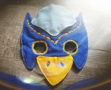 Nähanleitung und Schnittmuster gestaltet als PDF-E-Book von shesmile zum Nähen eines Eulenkostüms aus Stoff. Mit Umhang und Gesichtsmaske. Passend für ein Eulenkostüm oder PJ Masks Eulette.