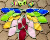 Nähanleitung und Schnittmuster gestaltet als PDF-E-Book von shesmile zum Nähen eines Eulenkostüms aus Stoff. Mit Umhang und Gesichtsmaske. Passend für ein Eulenkostüm oder PJ Masks Eulette.