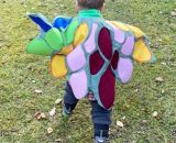 Nähanleitung und Schnittmuster gestaltet als PDF-E-Book von shesmile zum Nähen eines Eulenkostüms aus Stoff. Mit Umhang und Gesichtsmaske. Passend für ein Eulenkostüm oder PJ Masks Eulette.