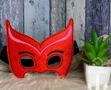 Nähanleitung und Schnittmuster gestaltet als PDF-E-Book von shesmile zum Nähen eines Eulenkostüms aus Stoff. Mit Umhang und Gesichtsmaske. Passend für ein Eulenkostüm oder PJ Masks Eulette.