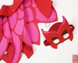 Nähanleitung und Schnittmuster gestaltet als PDF-E-Book von shesmile zum Nähen eines Eulenkostüms aus Stoff. Mit Umhang und Gesichtsmaske. Passend für ein Eulenkostüm oder PJ Masks Eulette.