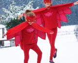 Nähanleitung und Schnittmuster gestaltet als PDF-E-Book von shesmile zum Nähen eines Eulenkostüms aus Stoff. Mit Umhang und Gesichtsmaske. Passend für ein Eulenkostüm oder PJ Masks Eulette.