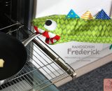 Handschuh Frederick (Eine Nähanleitung mit Schnittmuster von shesmile) Einheitsgröße. Ideal für Ofen und Grill. Nähbar als Krokodil, Hai, Schlange oder ganz neutral.