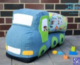 Kipplaster Hüppa (Eine Nähanleitung mit Schnittmuster von shesmile) Hüppa, der Kipplaster aus Stoff zum Hüpfen und Bepacken. Als Adventskalender, Kinderzimmer-Utensilo, Feuerwehr-Auto oder Hüpf-Rutsch-Baustellenfahrzeug. Ergebnisse aus dem Probenähen