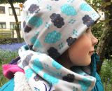 Mütze Mikki, eine einlagig-dünne Sommermütze für Babys und Kinder. Schnell und einfach genäht. Nur 4 Nähte mit dem Zick-Zack-Stich der Haushaltsnähmaschine. Eine Nähanleitung mit Schnittmuster von shesmile. Größe 37 bis 54 cm Kopfumfang (schräg gemes