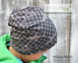 Mütze Mikki, eine einlagig-dünne Sommermütze für Babys und Kinder. Schnell und einfach genäht. Nur 4 Nähte mit dem Zick-Zack-Stich der Haushaltsnähmaschine. Eine Nähanleitung mit Schnittmuster von shesmile. Größe 37 bis 54 cm Kopfumfang (schräg gemes