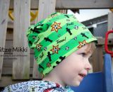 Mütze Mikki, eine einlagig-dünne Sommermütze für Babys und Kinder. Schnell und einfach genäht. Nur 4 Nähte mit dem Zick-Zack-Stich der Haushaltsnähmaschine. Eine Nähanleitung mit Schnittmuster von shesmile. Größe 37 bis 54 cm Kopfumfang (schräg gemes