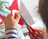 Christbaum- und Geschenkanhänger, Tischkarten, Namensschilder oder eine kleine Aufmerksamkeit zur Weihnachtszeit? Mit der Santa Surprise Digistamp samt Plotterdatei und Druckvorlage gestaltest du schnell und einfach eine stimmungsvolle Überraschung? 