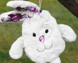 Nähanleitung und Schnittmuster gestaltet als PDF-E-Book für eine Wendetasche mit Kordelzug welche nach dem Wenden zum süßen Hasenkuscheltier wird. Der Osternesthase von shesmile! Dieses nachhaltige Osternest wird nach dem entleeren nicht weggeworfen 