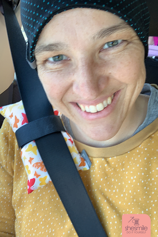 Der polsternde Schutz auf dem Portkatheter. In 2 Größen und 2 Varianten. Kostenlose Nähanleitung und Schnittmuster gestaltet als PDF-E-Book von shesmile.