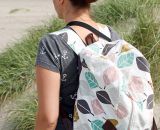Rucksack BigKlapPack (Nähanleitung und Schnittmuster für 2 Größen von shesmile) Ein richtig großer Rucksack für den Schwimmbad-Besuch, Urlaub, Wochenend-Trip oder zum Sport ... näh dir deinen BigKlapPack, so wie er dir gefällt.
