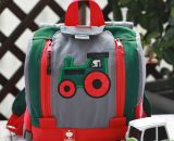 Nähanleitung und Schnittmuster in zwei Größen gestaltet als PDF-E-Book für einen Rucksack KlapPack in 2 Größen mit praktischer großer Klappenöffnung. Ideal auch für Kindergarten, Ausflug und den Musikwürfel Toniebox. Zum Transport und Schutz der Figu