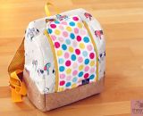 Rucksack KlapPack (Eine Nähanleitung mit Schnittmuster für 2 Größen von shesmile) Ein kleiner Rucksack für den Kindergarten und ein mittelgroßer Rucksack für den Tagesausflug? Beim Sport, beim Oma-Wochenende, für Wechselklamotten, im Urlaub und auf R