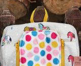 Rucksack KlapPack (Eine Nähanleitung mit Schnittmuster für 2 Größen von shesmile) Ein kleiner Rucksack für den Kindergarten und ein mittelgroßer Rucksack für den Tagesausflug? Beim Sport, beim Oma-Wochenende, für Wechselklamotten, im Urlaub und auf R