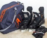 Nähanleitung und Schnittmuster gestaltet als PDF-E-Book für eine Tragetasche, Umhängetasche oder Rucksack SusiSkates. Perfekt für deine Schlittschuhe, Inline-Skates oder Ski-Schuhe. Schnittmuster Kufen bzw. Rollen von 25 cm bis 45 cm.