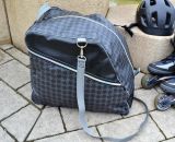 Nähanleitung und Schnittmuster gestaltet als PDF-E-Book für eine Tragetasche, Umhängetasche oder Rucksack SusiSkates. Perfekt für deine Schlittschuhe, Inline-Skates oder Ski-Schuhe. Schnittmuster Kufen bzw. Rollen von 25 cm bis 45 cm.