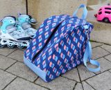 Nähanleitung und Schnittmuster gestaltet als PDF-E-Book für eine Tragetasche, Umhängetasche oder Rucksack SusiSkates. Perfekt für deine Schlittschuhe, Inline-Skates oder Ski-Schuhe. Schnittmuster Kufen bzw. Rollen von 25 cm bis 45 cm.