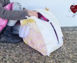 Nähanleitung und Schnittmuster gestaltet als PDF-E-Book für eine Tragetasche, Umhängetasche oder Rucksack SusiSkates. Perfekt für deine Schlittschuhe, Inline-Skates oder Ski-Schuhe. Schnittmuster Kufen bzw. Rollen von 25 cm bis 45 cm.