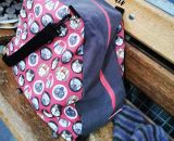 Nähanleitung und Schnittmuster gestaltet als PDF-E-Book für eine Tragetasche, Umhängetasche oder Rucksack SusiSkates. Perfekt für deine Schlittschuhe, Inline-Skates oder Ski-Schuhe. Schnittmuster Kufen bzw. Rollen von 25 cm bis 45 cm.