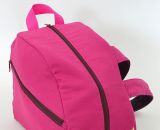 Nähanleitung und Schnittmuster gestaltet als PDF-E-Book für eine Tragetasche, Umhängetasche oder Rucksack SusiSkates. Perfekt für deine Schlittschuhe, Inline-Skates oder Ski-Schuhe. Schnittmuster Kufen bzw. Rollen von 25 cm bis 45 cm.