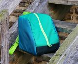 Nähanleitung und Schnittmuster gestaltet als PDF-E-Book für eine Tragetasche, Umhängetasche oder Rucksack SusiSkates. Perfekt für deine Schlittschuhe, Inline-Skates oder Ski-Schuhe. Schnittmuster Kufen bzw. Rollen von 25 cm bis 45 cm.