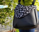 Nähanleitung und Schnittmuster gestaltet als PDF-E-Book von shesmile für eine Handtasche und Umhängetasche Carla in zwei Größen. Carla ist deine Mädchen- und Damenhandtasche mit der geschwungenen Klappe. Carla hat ein großes Hauptfach und unter der K