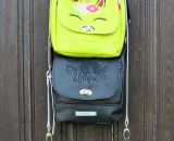 Nähanleitung und Schnittmuster gestaltet als PDF-E-Book für eine Handtasche bzw. Umhängetasche Ulla mit gefächertem Seitenfach. Perfekt als Umhängetasche für dein nächstes Konzert, Festival oder Party-Abend. Aber auch als Kindergarten-Tasche macht si