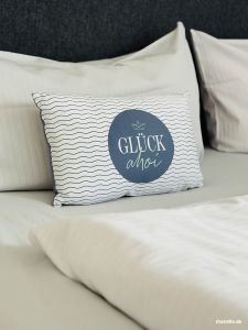 Statement-Kissen