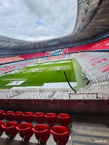 Blick von der Südkurve in die Allianz Arena