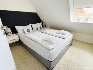 Schlafzimmer Eltern