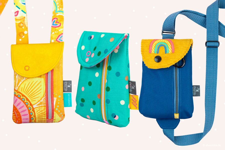 Gestaltet als PDF-E-Book von shesmile für einen Handytaschen-Geldbeutel Smartkram. Als Umhängetasche, Gürteltasche, Crossbag, Clutch oder ganz ohne Gurtband.