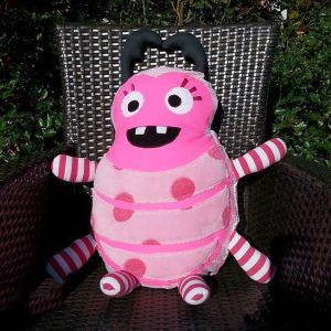 Käferkissen Hildergard (Nähanleitung und Schnittmuster von shesmile DIY)